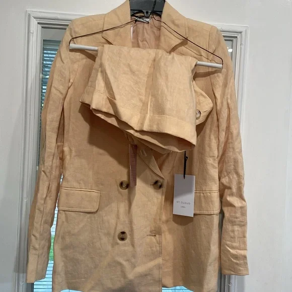 Set - Picture 3 of 3